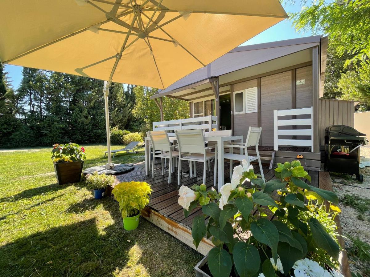 Avignon, Joli Chalet En Campagne Tres Proche De La Ville Kültér fotó